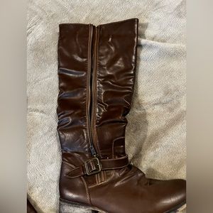 Women’s boots